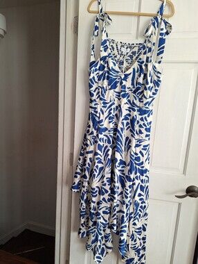 NWT Tie Strap Flowy Midi Dress